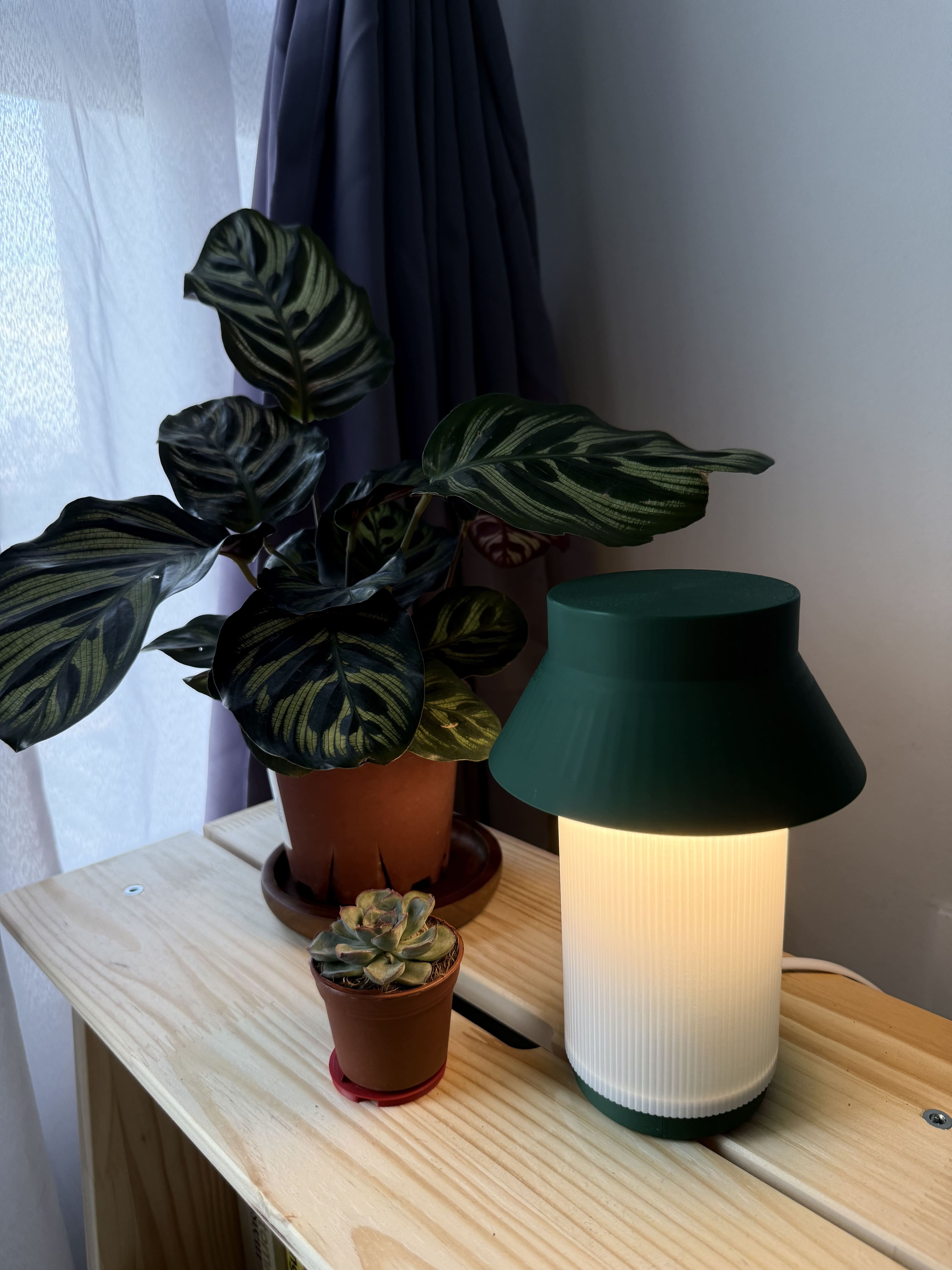 Hato Lamp - Forest green - View 3